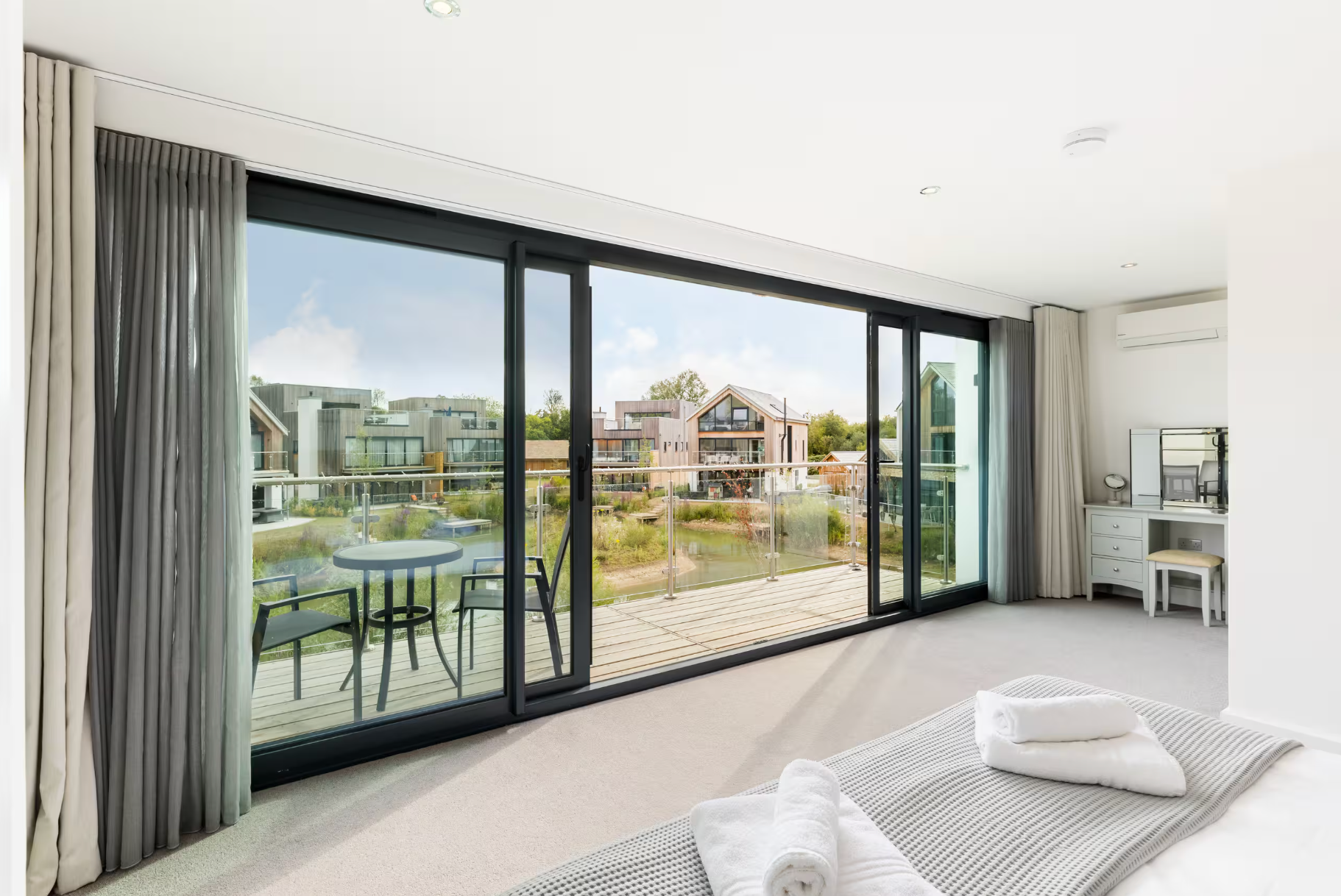 Bedroom overlooking a garden